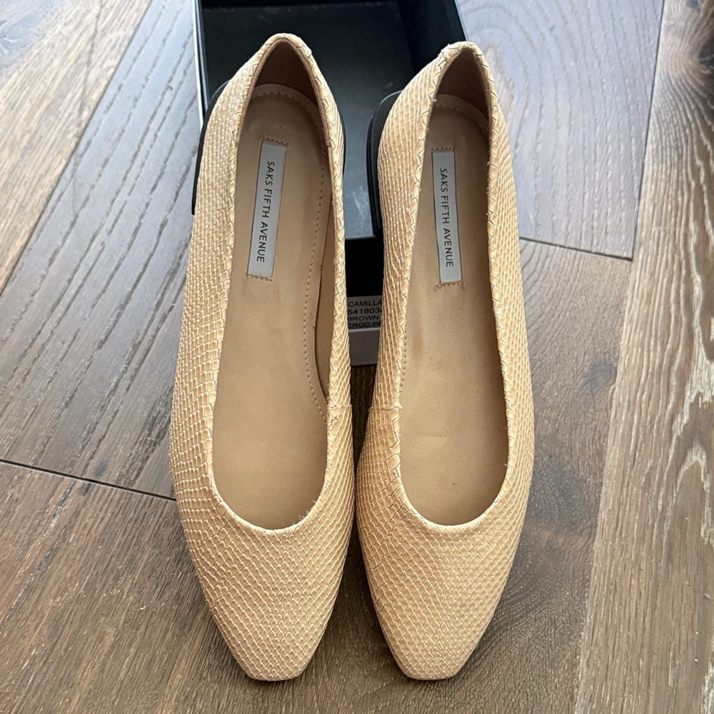 Saks Fifth Avenue Neutral Tan Textured Pointed-Toe Flats